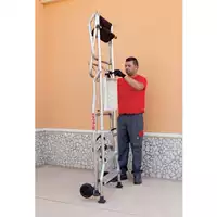 Foto articolo dell\'articolo PL - Scala professionale in alluminio con piattaforma