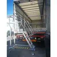 Foto articolo dell\'articolo Scala system con parapetto speciale per camion
